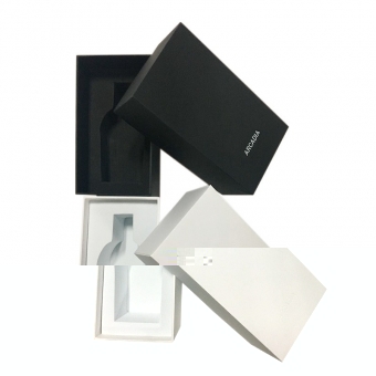 White Coloured Gift Boxes with Lids